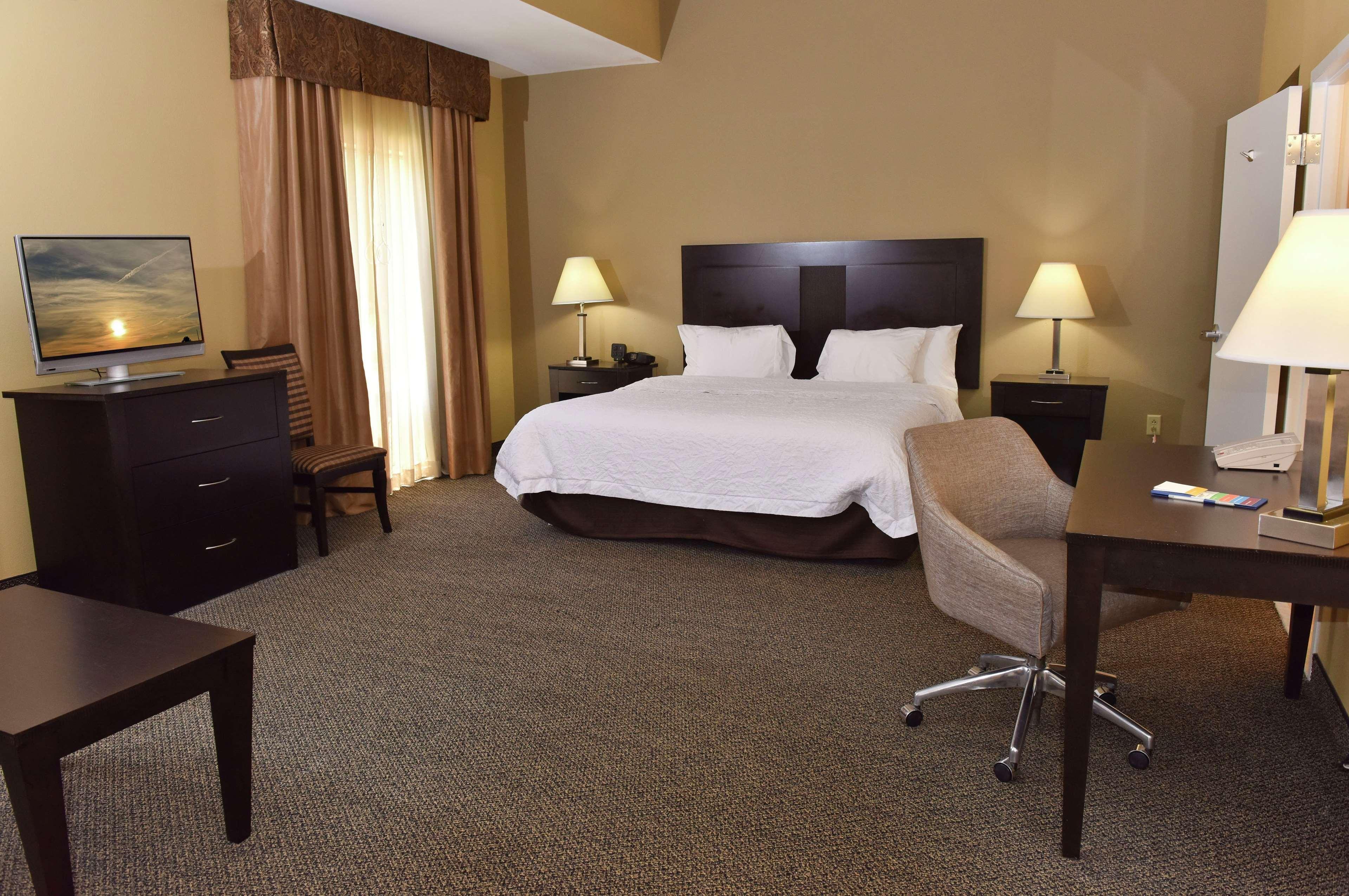 Hampton Inn & Suites Alexandria Luaran gambar