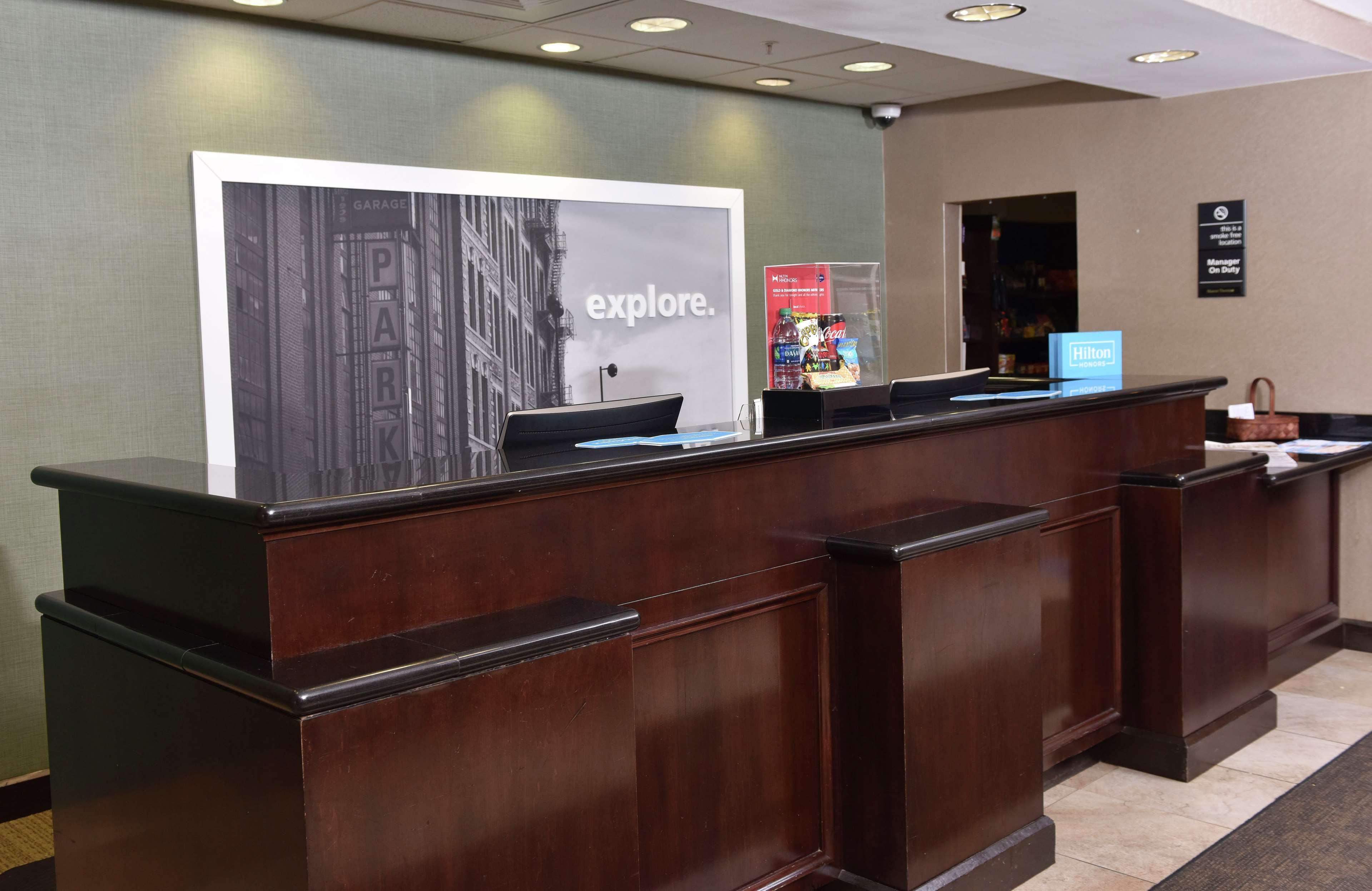 Hampton Inn & Suites Alexandria Luaran gambar