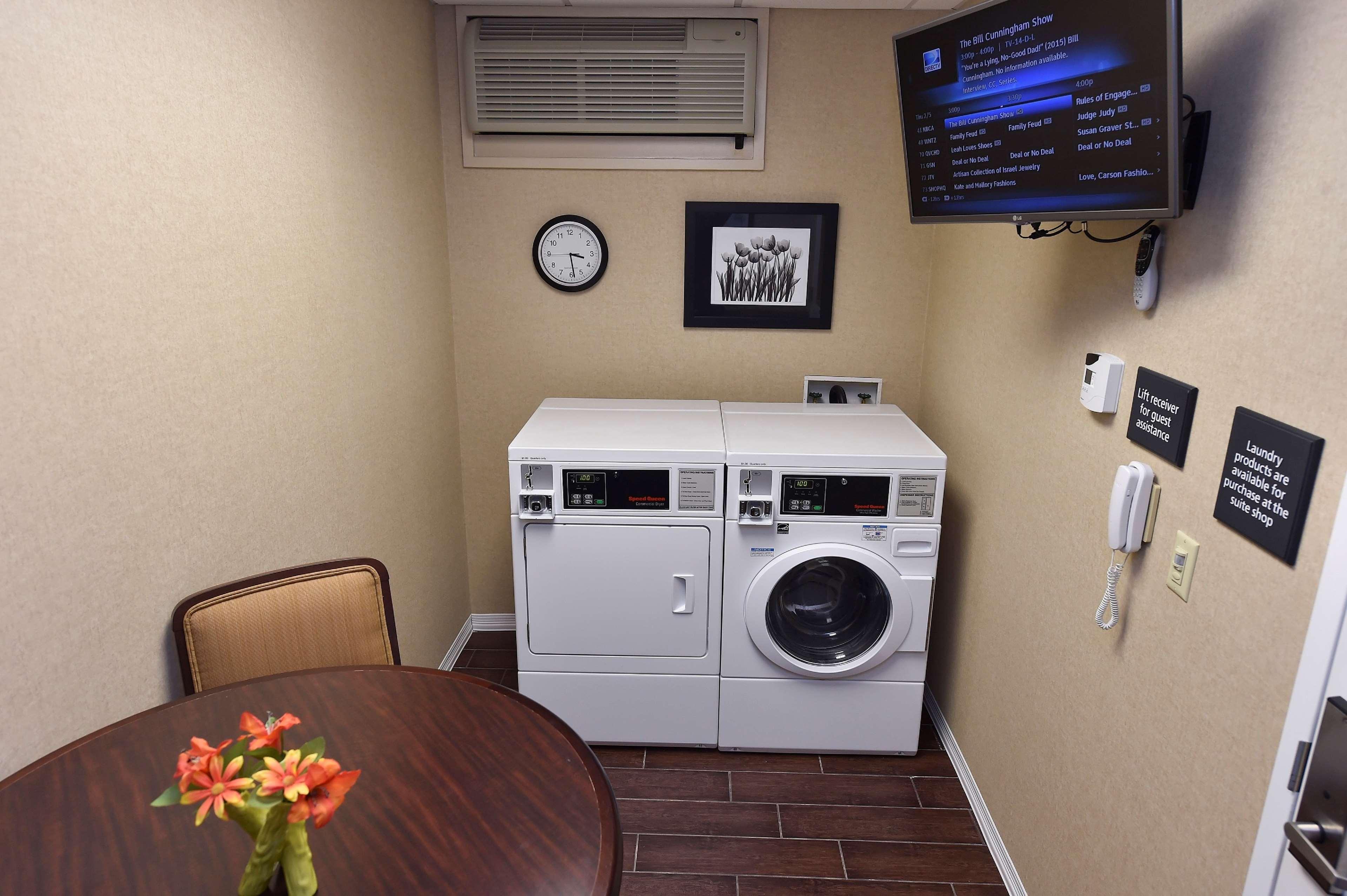 Hampton Inn & Suites Alexandria Luaran gambar
