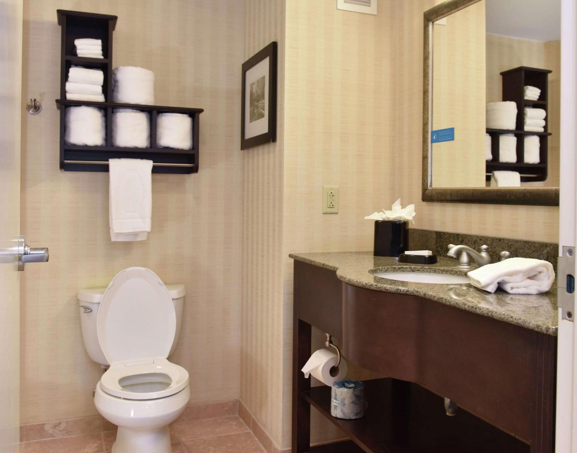 Hampton Inn & Suites Alexandria Luaran gambar
