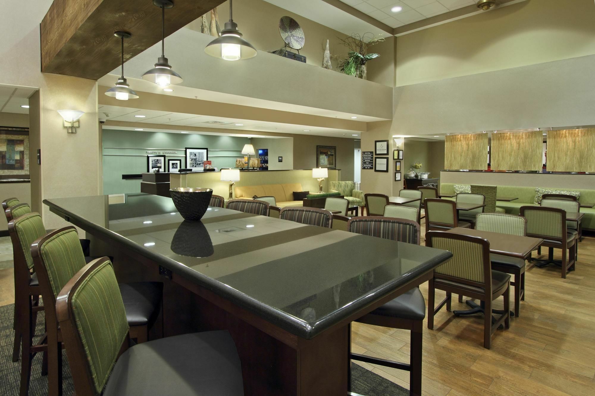 Hampton Inn & Suites Alexandria Luaran gambar